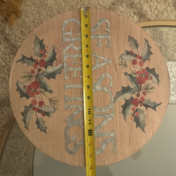 Seasons Greetings ornament wall decor - Picture 4 of 4